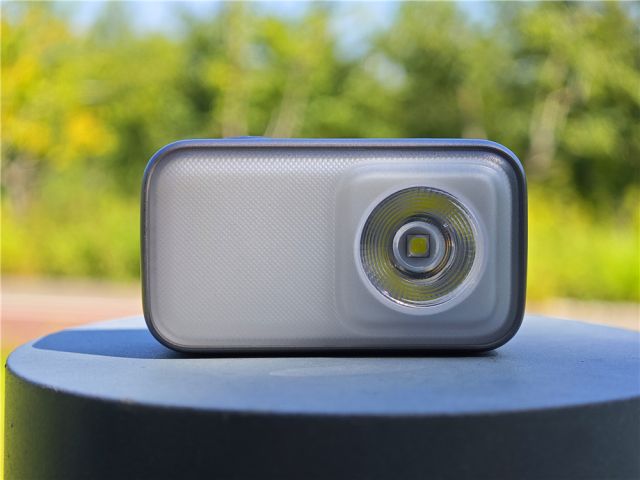 从暗夜到黎明，米家户外多功能灯，一灯解锁多种场景