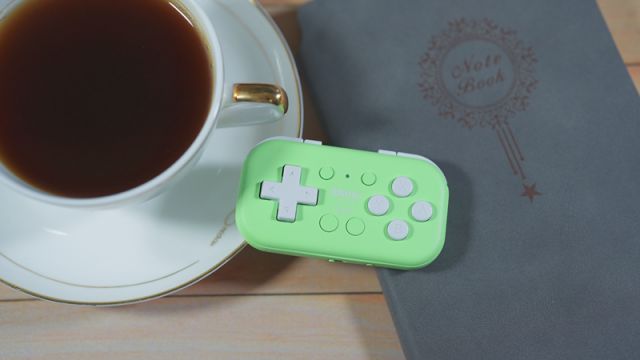 钱包款手柄，收纳方便，操作准确-八位堂Micro游戏手柄