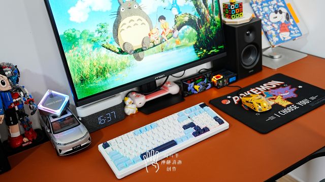 换轴手感飞跃，灯效出彩，游戏办公两相宜的珂芝K98三模机械键盘